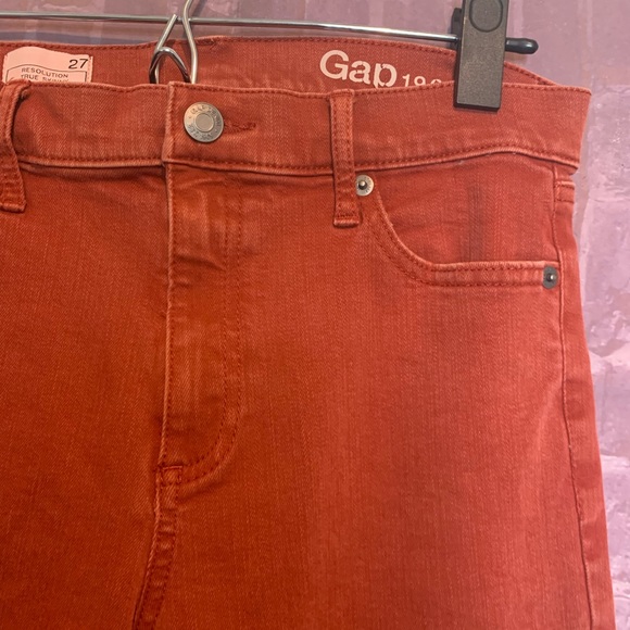 Rust Red “Resolution True Skinny” Jeans  { Gap } - Picture 3 of 10
